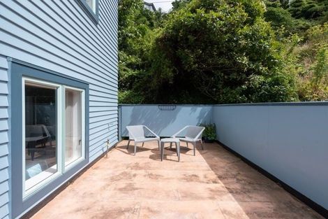 Photo of property in 93a Kelburn Parade, Kelburn, Wellington, 6012