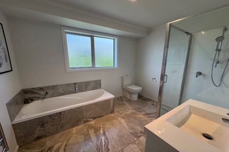 Photo of property in 10 Ratahi Way, Omokoroa, 3114
