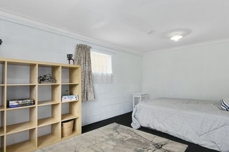 Photo of property in 40 Weir Street, Green Island, Dunedin, 9018