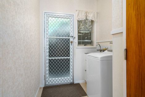 Photo of property in 6 Woodstock Crescent, Leamington, Cambridge, 3432