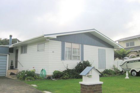 Photo of property in 45 Hicks Close, Whitby, Porirua, 5024