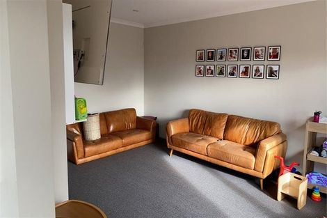 Photo of property in 9a Gillean Street, Havelock North, 4130