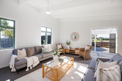 Photo of property in 292 Kairanga Bunnythorpe Road, Bunnythorpe, Palmerston North, 4478