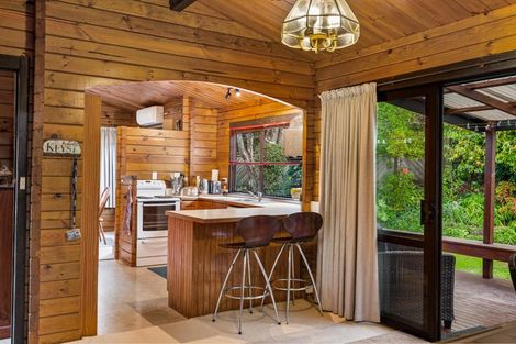 Photo of property in 124 West Harbour Drive, West Harbour, Auckland, 0618