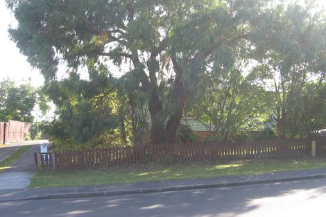 Photo of property in 107 Hillside Road, Glenfield, Auckland, 0627