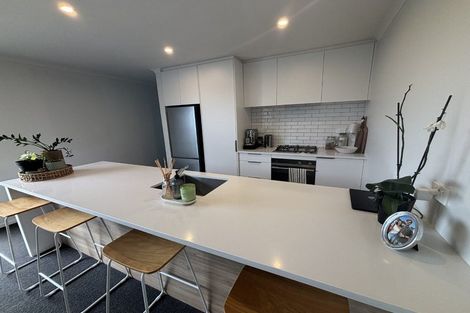 Photo of property in 2/12 Bostonkip Crescent, Fitzroy, Hamilton, 3282