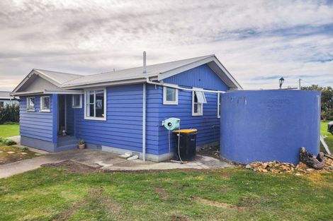 Photo of property in 15 Surrey Street, Orepuki, Riverton, 9881