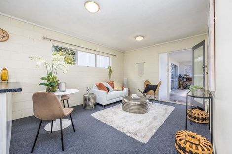 Photo of property in 19a/5 Verbena Road, Birkdale, Auckland, 0626