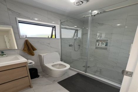 Photo of property in 60a Fitzwater Place, Henderson, Auckland, 0612