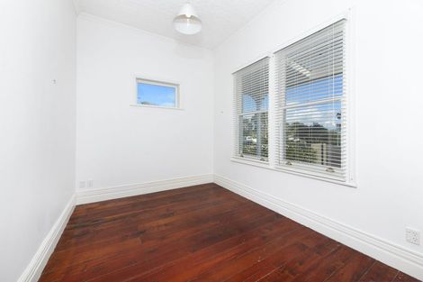 Photo of property in 151 Birkenhead Avenue, Birkenhead, Auckland, 0626