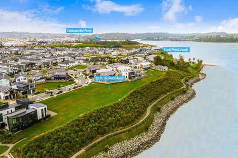Photo of property in 12 Picnic Point Road, Hobsonville, 0616