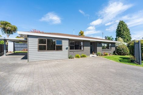 Photo of property in 7 Kathleen Place, Rainbow Point, Taupo, 3330