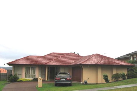 Photo of property in 14 San Bernadino Drive, Henderson, Auckland, 0612