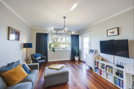 Photo of property in 28 Havelock Road, Hospital Hill, Napier, 4110