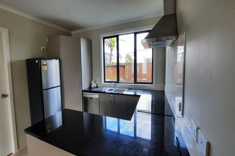 Photo of property in 202 Old Farm Road, Hamilton East, Hamilton, 3216