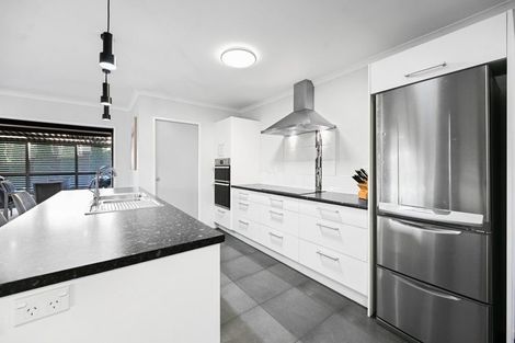 Photo of property in 18 Trauzer Place, Flagstaff, Hamilton, 3210