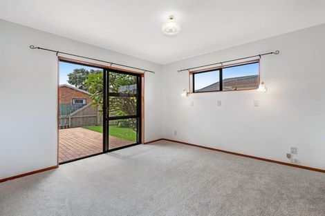 Photo of property in 1/131 Centreway Road, Orewa, 0931