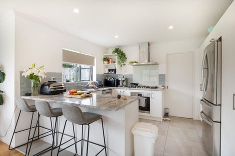 Photo of property in 77 Grenada Drive, Grenada Village, Wellington, 6037