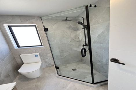 Photo of property in 130 Forrest Hill Road, Forrest Hill, Auckland, 0620