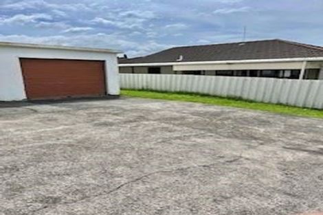 Photo of property in 46 Butterworth Drive, Glendene, Auckland, 0602