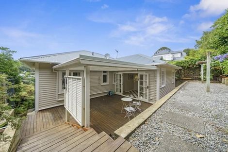 Photo of property in 15 Fitzroy Street, Wadestown, Wellington, 6012