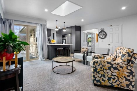 Photo of property in 14 Alba Place, Cambridge, 3434