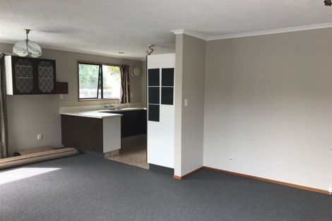 Photo of property in 14 Fovant Street, Russley, Christchurch, 8042