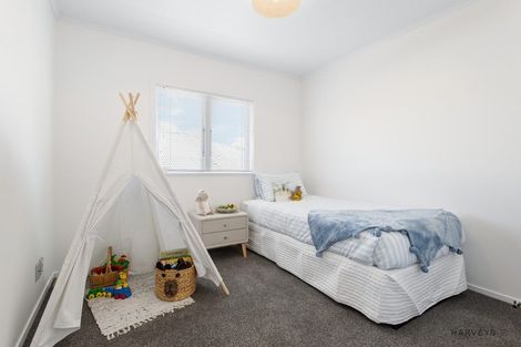 Photo of property in 20 Norman Road, Titirangi, Auckland, 0604