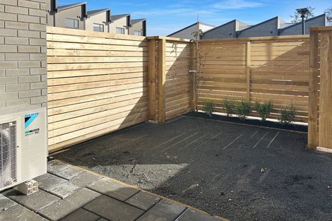 Photo of property in 29/28 Westgate Drive, Westgate, Auckland, 0614