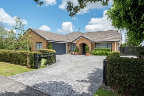 Photo of property in 201 Kilkenny Drive, East Tamaki Heights, Auckland, 2016