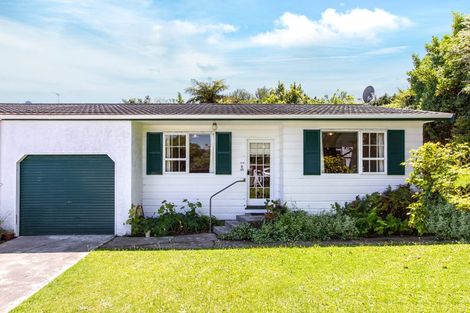 Photo of property in 105b Taylor Terrace, Tawa, Wellington, 5028