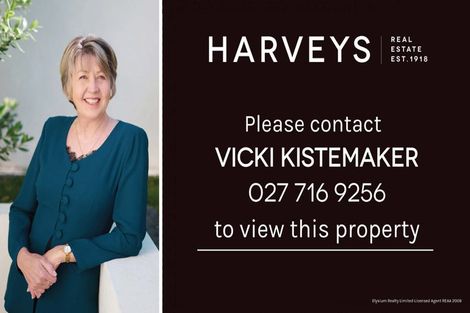 Photo of property in 6 Dida Park Drive, Kumeu, 0810