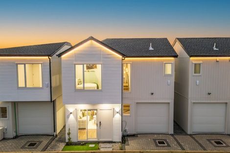 Photo of property in 17b Muir Avenue, Mangere Bridge, Auckland, 2022
