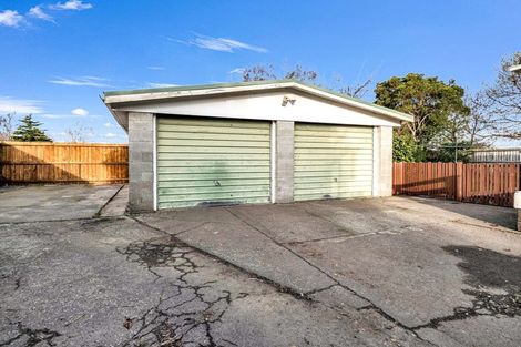 Photo of property in 17 Masham Road, Broomfield, Christchurch, 8042