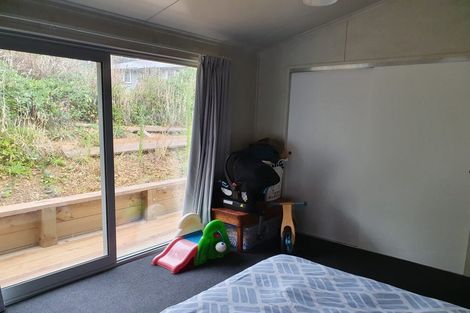 Photo of property in 10a York Place, Cannons Creek, Porirua, 5024