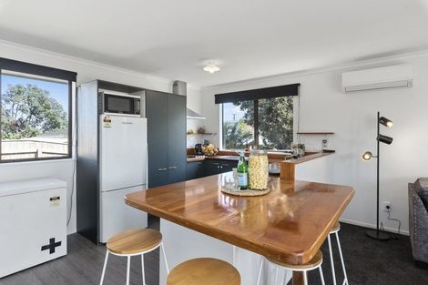 Photo of property in 3 Michael Road, Paraparaumu Beach, Paraparaumu, 5032