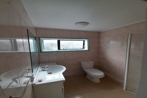 Photo of property in 30 Royal Road, Massey, Auckland, 0614