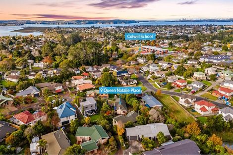 Photo of property in 9 Queen Natalie Place, Massey, Auckland, 0614