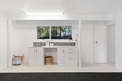 Photo of property in 107 Konini Road, Titirangi, Auckland, 0604