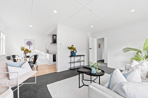 Photo of property in 7 Thomson Grove, Stokes Valley, Lower Hutt, 5019