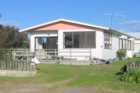 Photo of property in 120a Linton Crescent, Whangamata, 3620