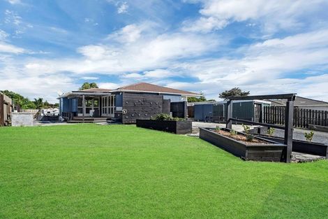 Photo of property in 9 Rata Street, Waiuku, 2123