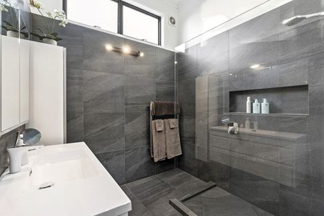Photo of property in 109c Pah Road, Cockle Bay, Auckland, 2014