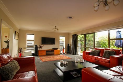 Photo of property in 18 Edwards Place, Terrace End, Palmerston North, 4410