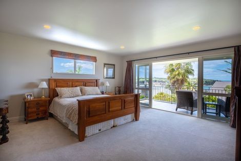 Photo of property in 8 Belle-mer Place, Gulf Harbour, Whangaparaoa, 0930