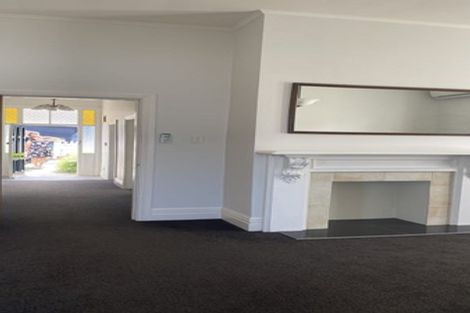 Photo of property in 131 Wallace Street, Mount Cook, Wellington, 6021