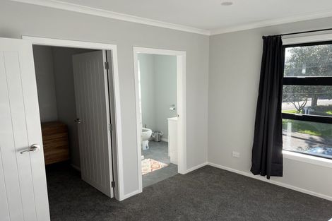 Photo of property in 4c Pohutukawa Street, Woburn, Lower Hutt, 5010