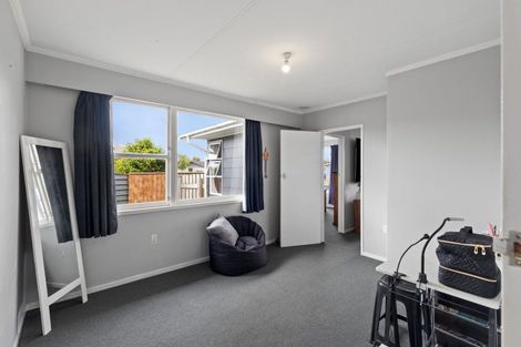 Photo of property in 49 Kimberley Grove, Westbrook, Palmerston North, 4412