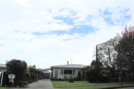 Photo of property in 15 Keats Crescent, Stoke, Nelson, 7011