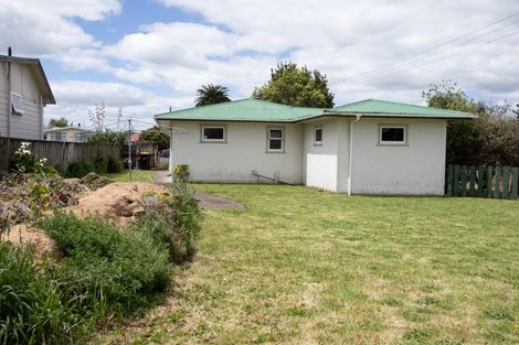 Photo of property in 18 Dublin Street, Dannevirke, 4930